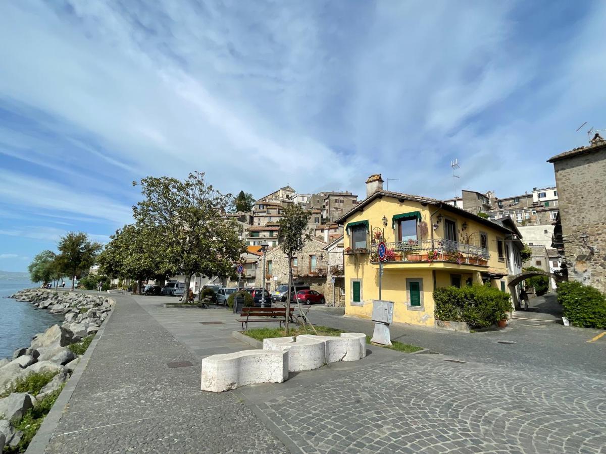 Luminoso Appartamento Sul Lago - Lake Court Ангвиллара-Сабация Экстерьер фото